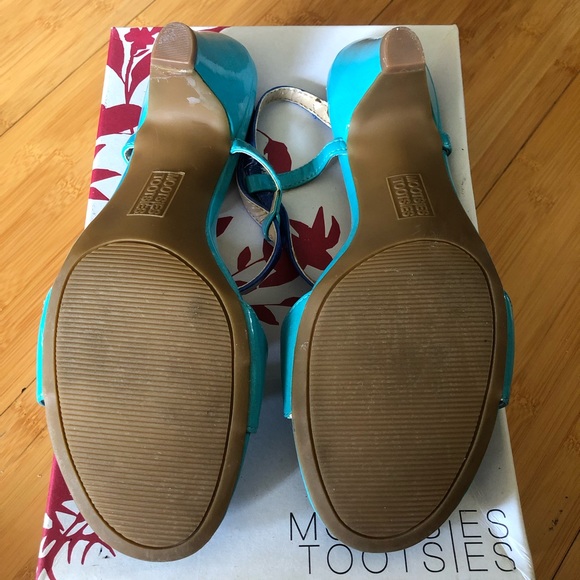 Blue low strappy heels - Picture 4 of 4